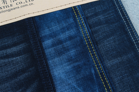 11 oz de tissu en denim bleu avec une bande transversale pour les jeans pour hommes, couleur bleu noir de marque.