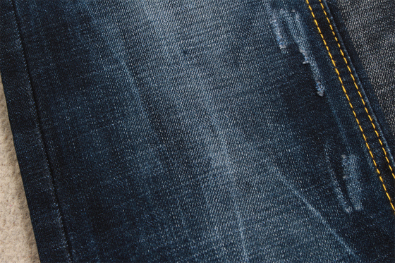 11 oz de tissu en denim bleu avec une bande transversale pour les jeans pour hommes, couleur bleu noir de marque.