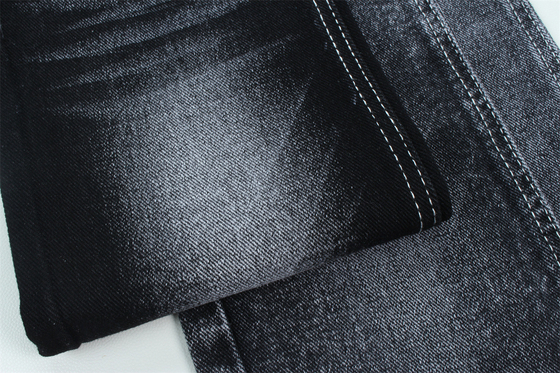 13.5 oz Tissu denim lourd pour le travail homme porter des jeans noir arrière
