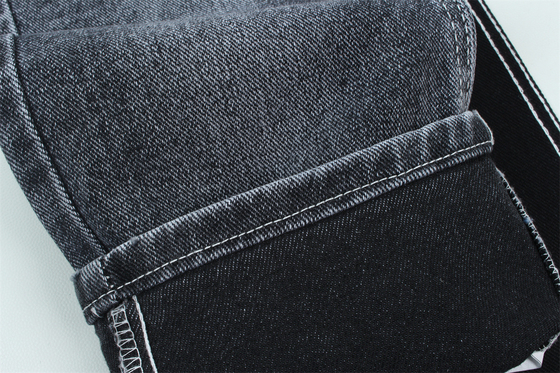 13.5 oz Tissu denim lourd pour le travail homme porter des jeans noir arrière