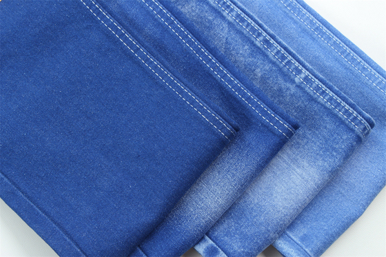 Vibrant et unique couleur bleue Tissu denim rigide 100% coton pleine largeur 180cm