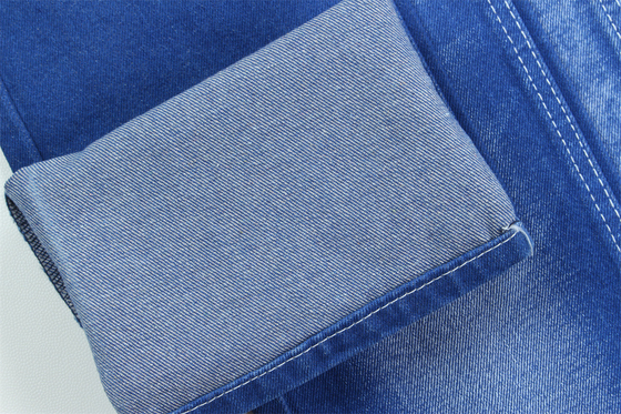 Vibrant et unique couleur bleue Tissu denim rigide 100% coton pleine largeur 180cm