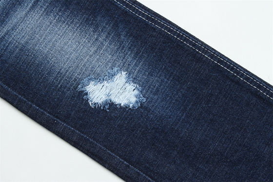 Couleur teintée à la corde 100% coton Denim Tissu pour les hommes classiques Jeans