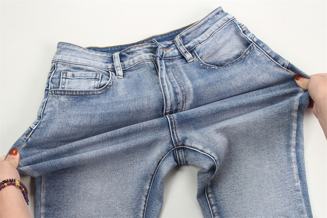 180cm largeur 10 oz prix bon marché produits prêts usine de tissu de denim pour les jeans de la dame