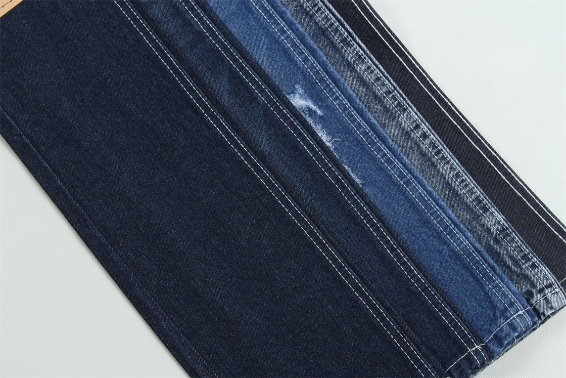 Moins de 2 dollars 12 onces 190 cm Indigo coton polyester tissu rigide en denim pour les jeans