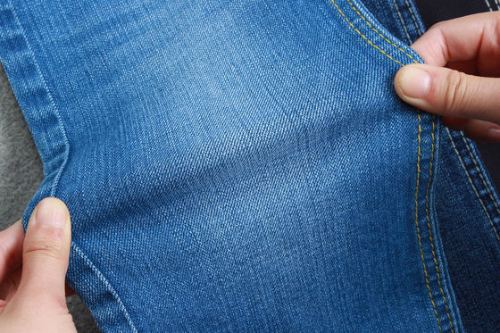 Bon prix Tissu de denim de bout droit de 11,2 onces avec des jeans d'arrière de noir de mèche en ligne