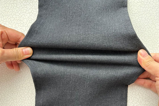 Bon prix 10 oz prix compétitif prix fort couleur grise pour homme jean stretch denim tissu de l'usine de Chine en ligne